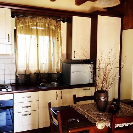 Niriides Luxury Villas ヘルソニソス エクステリア 写真