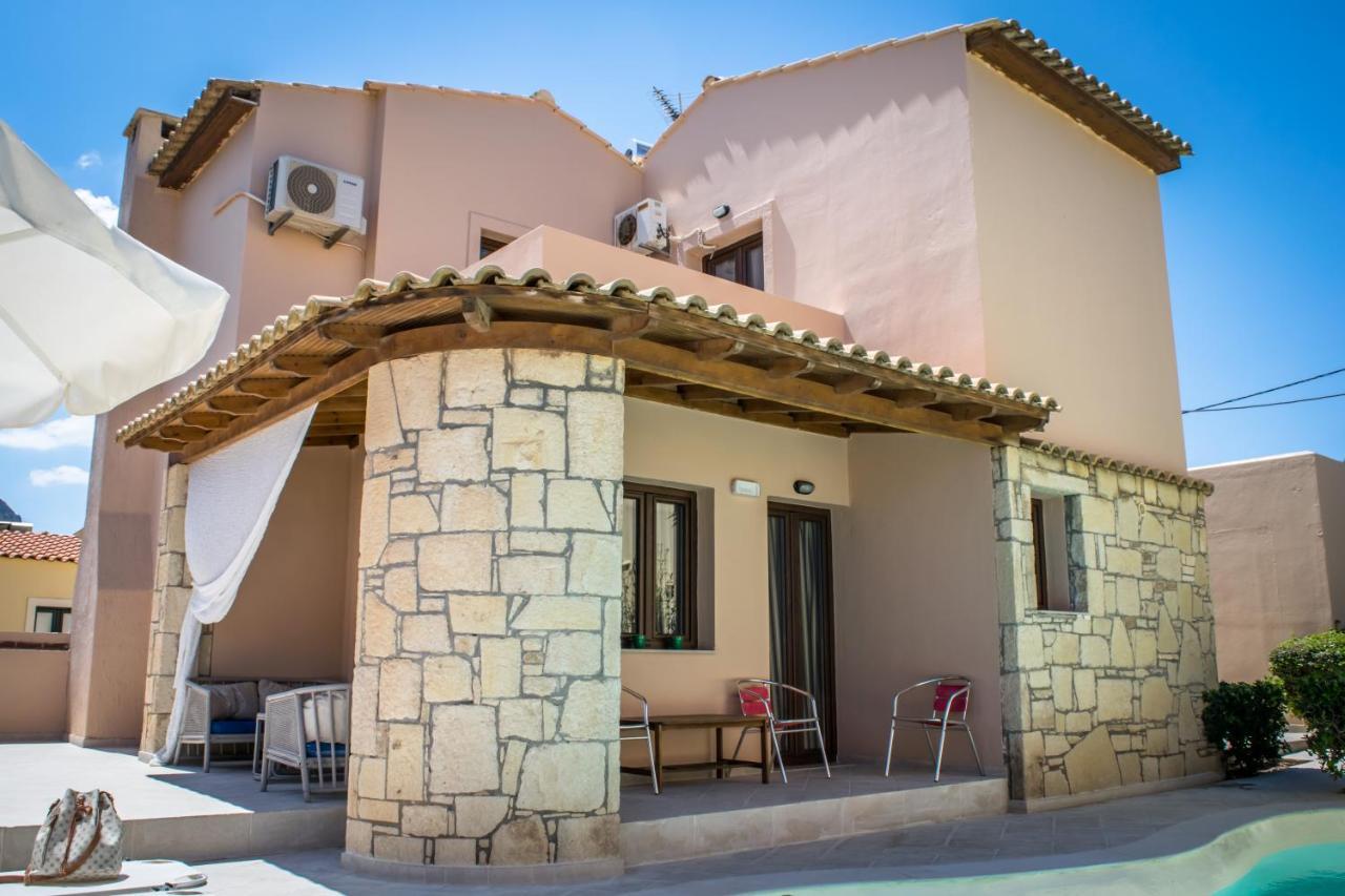 Niriides Luxury Villas ヘルソニソス エクステリア 写真