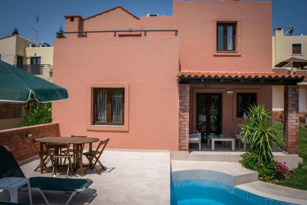 Niriides Luxury Villas ヘルソニソス エクステリア 写真