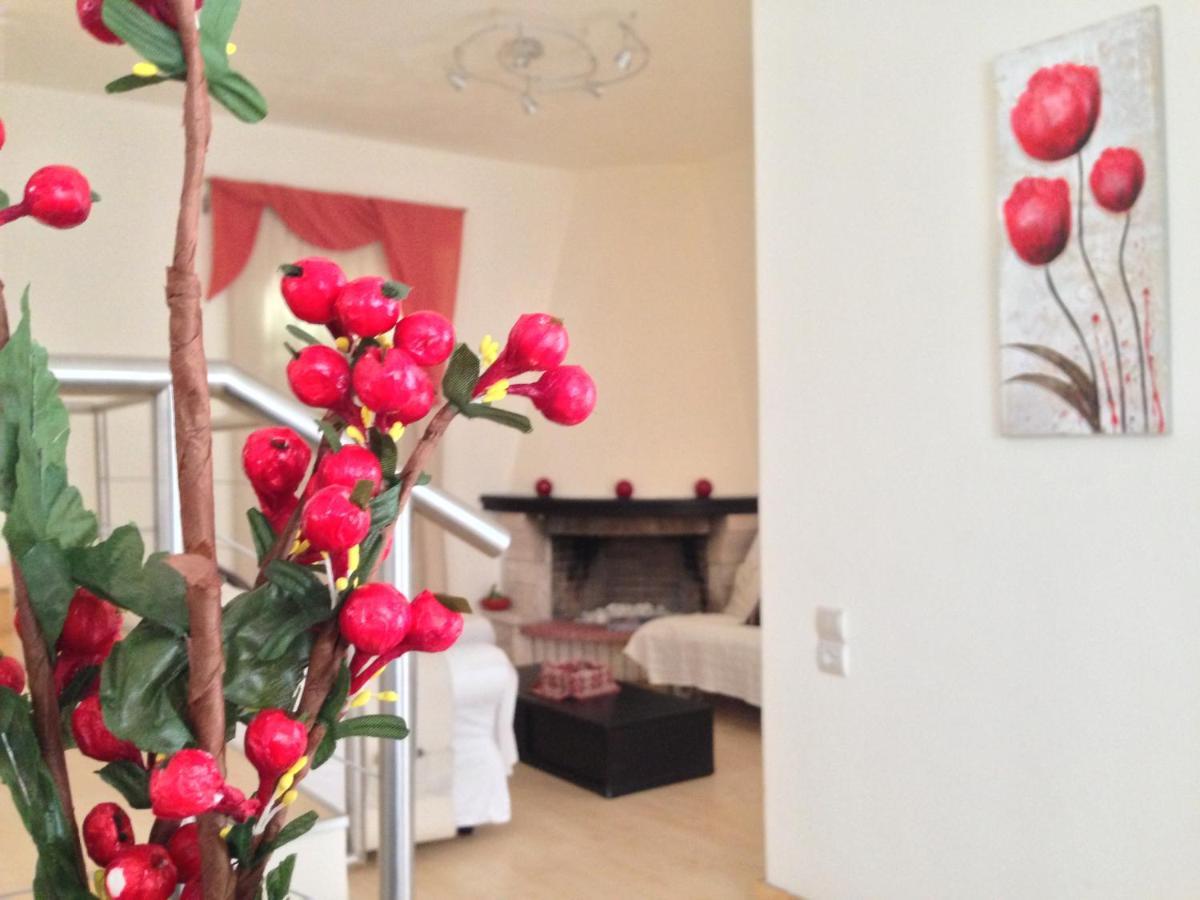 Niriides Luxury Villas ヘルソニソス エクステリア 写真
