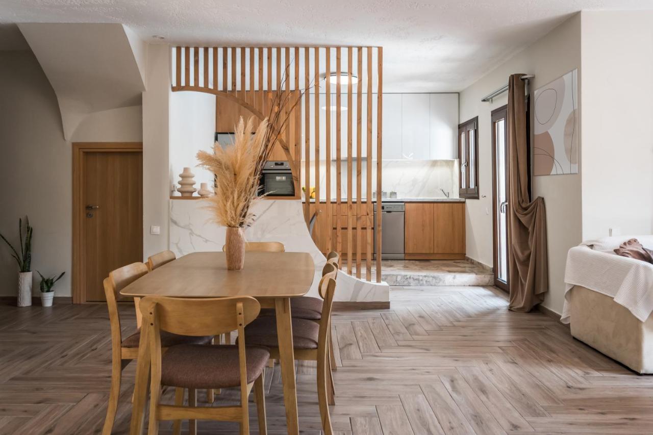 Niriides Luxury Villas ヘルソニソス エクステリア 写真
