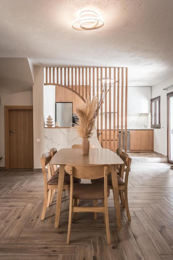Niriides Luxury Villas ヘルソニソス エクステリア 写真