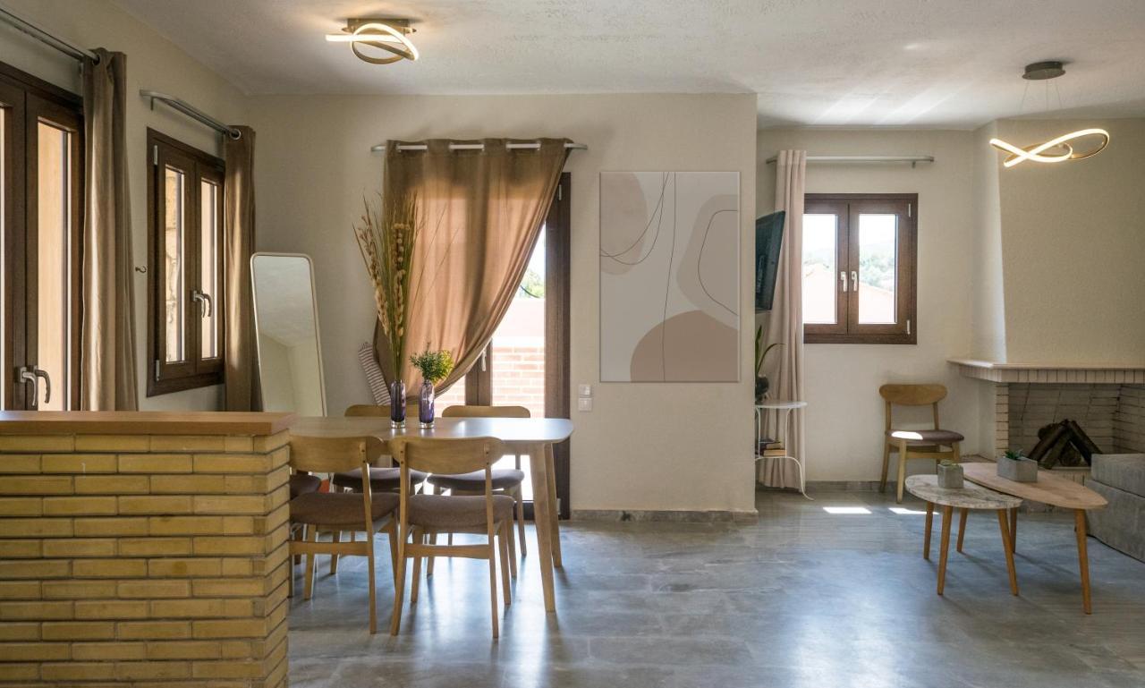 Niriides Luxury Villas ヘルソニソス エクステリア 写真