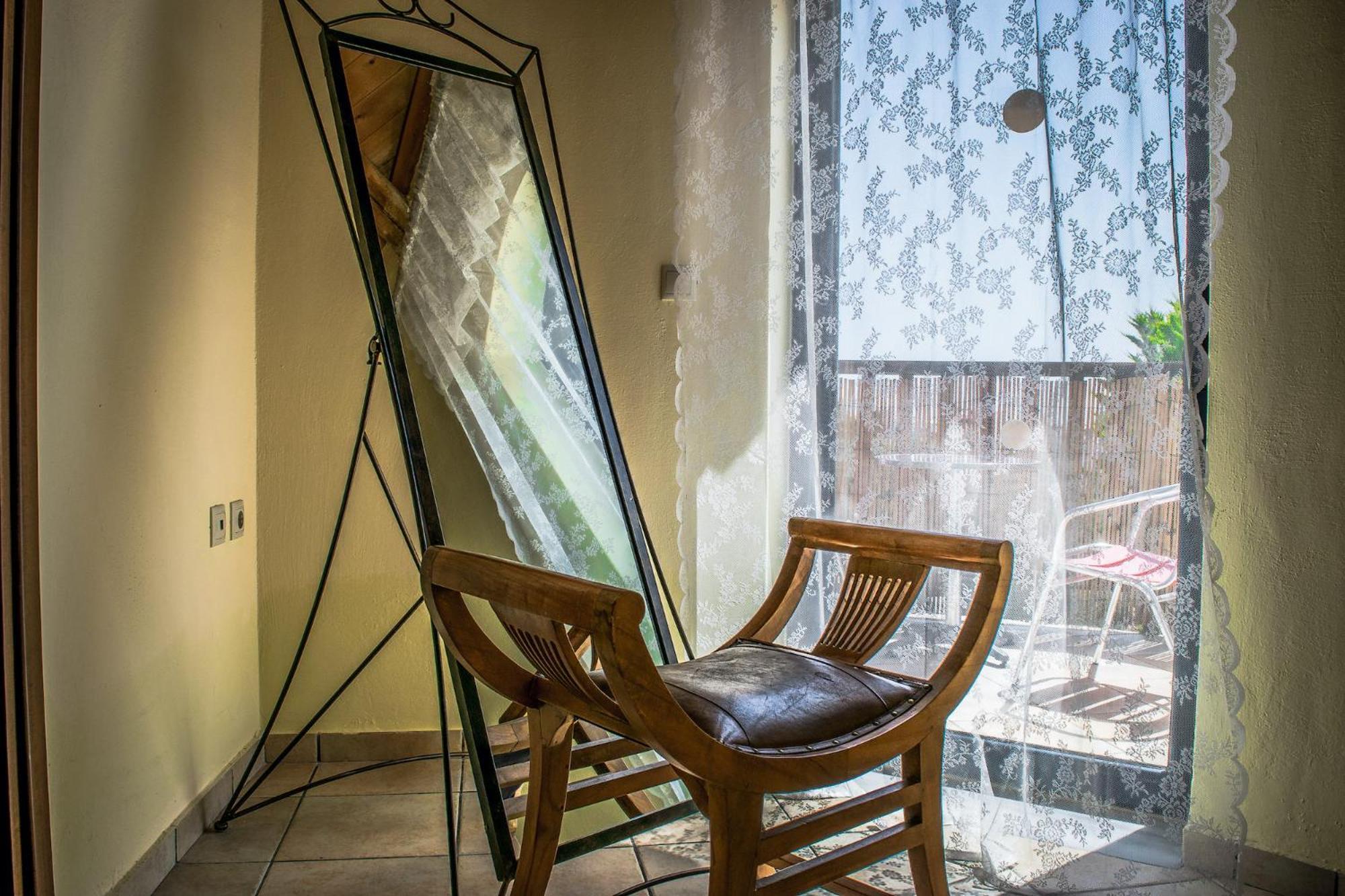 Niriides Luxury Villas ヘルソニソス エクステリア 写真