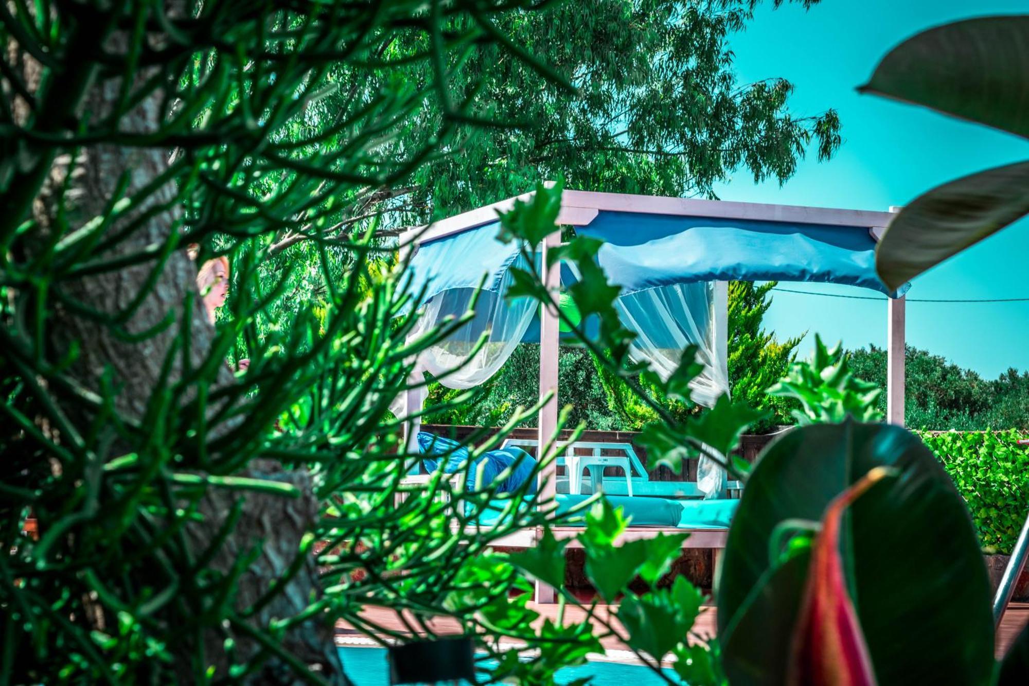 Niriides Luxury Villas ヘルソニソス エクステリア 写真