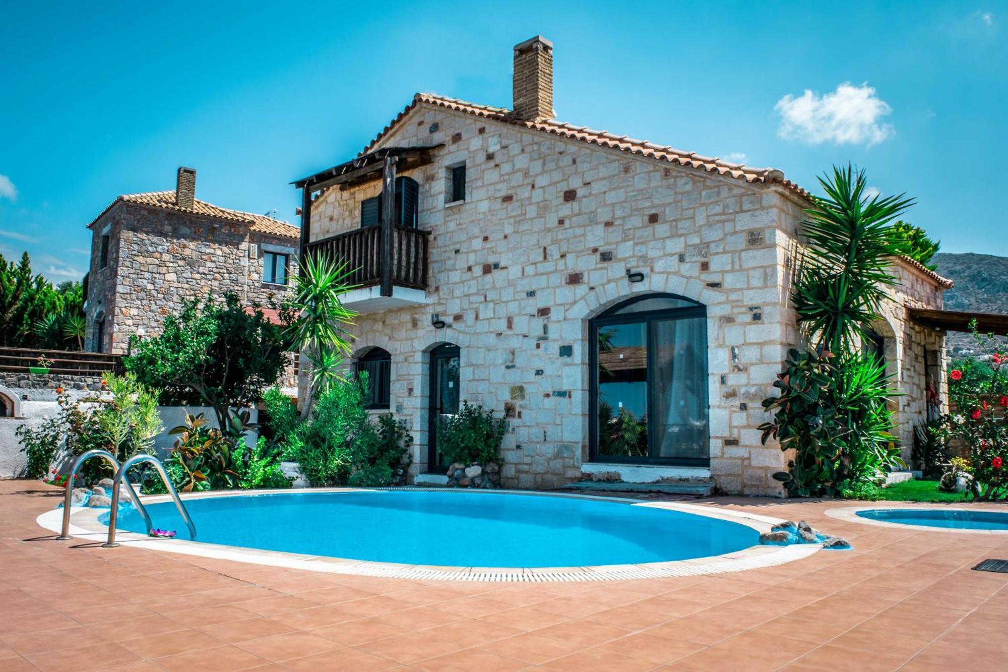 Niriides Luxury Villas ヘルソニソス エクステリア 写真